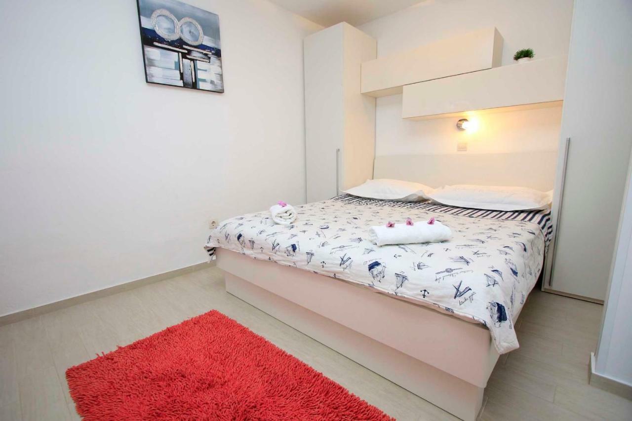 Apartmani Ivona & Ivo Makarska Exterior foto